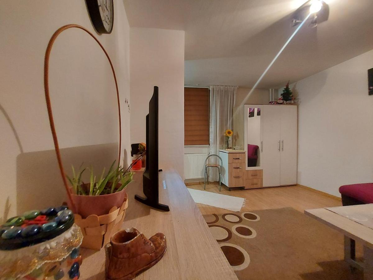 Ada Apartman SJJ Exterior photo